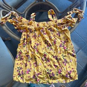 🦋3for$10🦋 Spring top